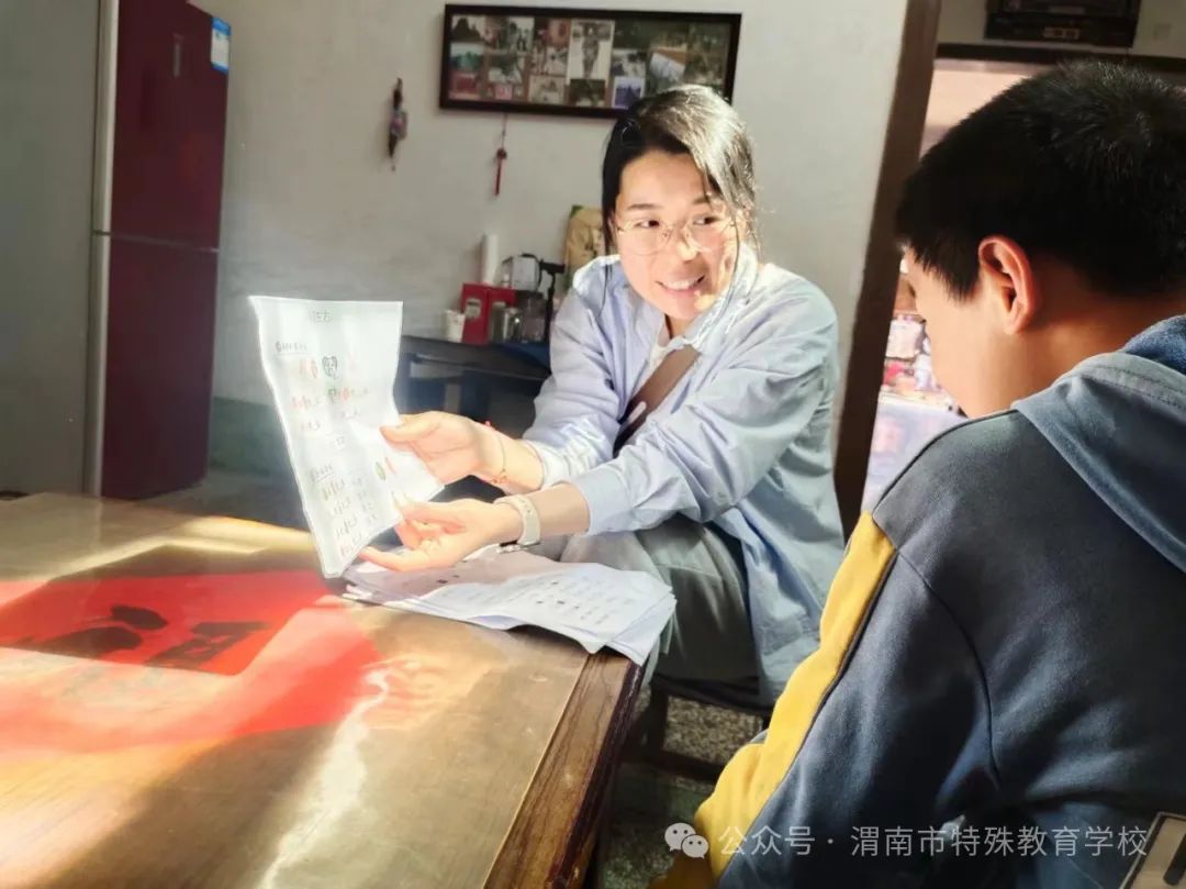 橡皮泥手工大餐_营养餐橡皮泥手工制作_橡皮泥手工餐具